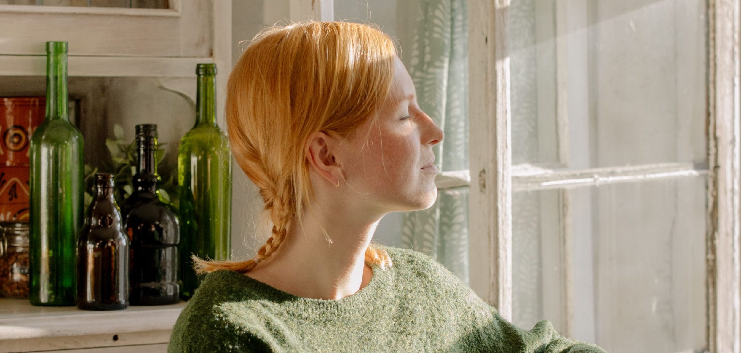 Woman feeling energised, exploring how to get more energy naturally
